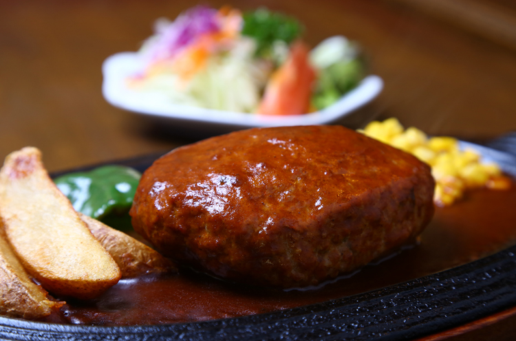 阿賀野市のポンパドールといえば肉汁ジュワッなハンバーグ