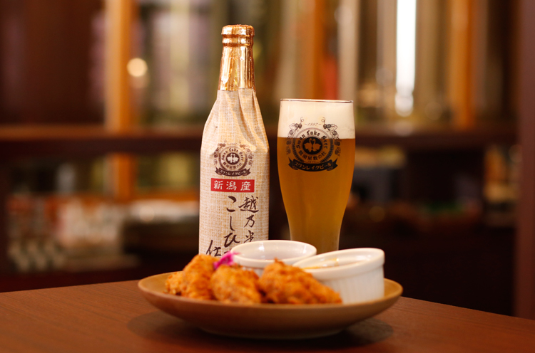 地元産コシヒカリの香り豊かな 『越乃米こしひかり仕込みビール』 （330ml 430円）