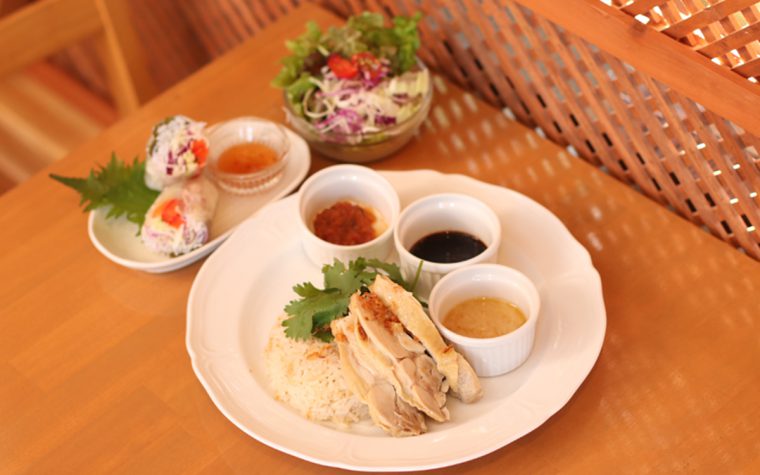 アジアン食堂 マナカフェの詳細は画像をクリック！
