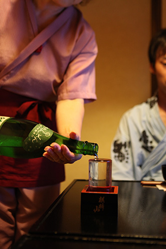 お酒好きの若女将が選んだ日本酒は常時30種類以上