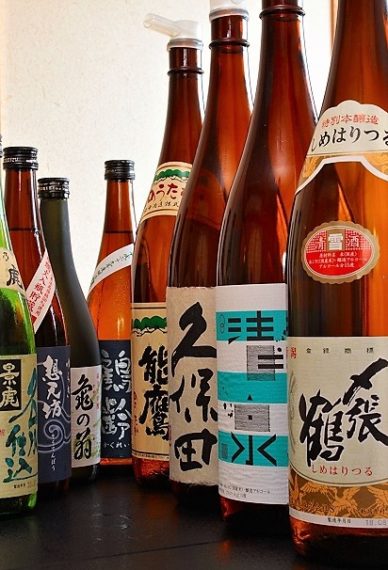 新潟が自慢する地酒も豊富。寿司は テイクアウトも可能