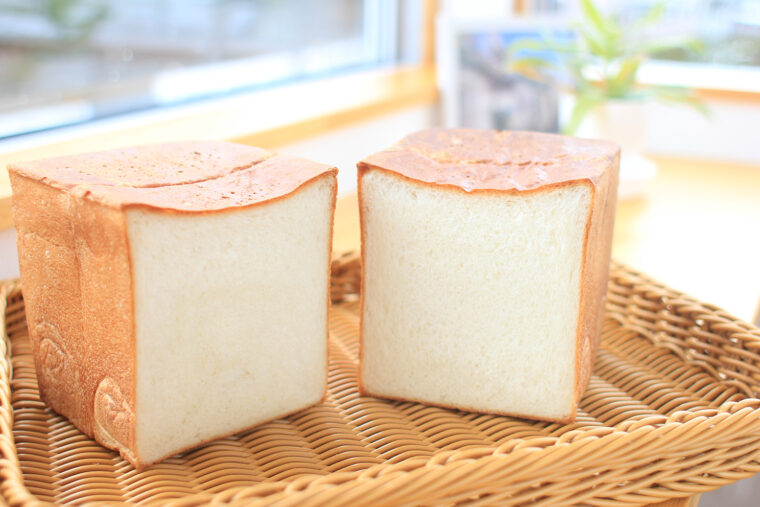 食パンは1斤300円～。水～日曜に販売