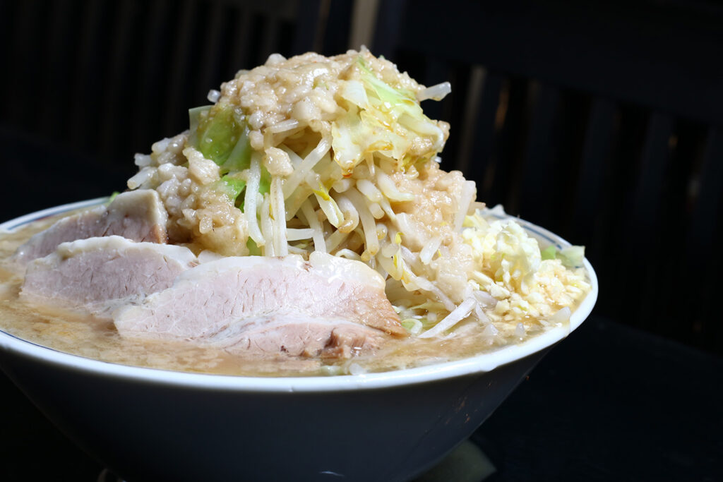 新店・ZIKKA軒（仮）】十日町駅前に二郎系ラーメン店が登場！｜じっ