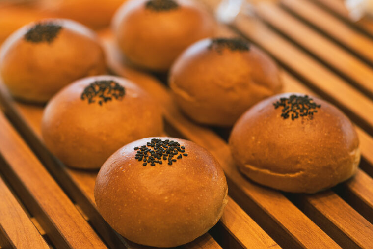 『つぶあん』（1個120円）