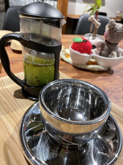 『抹茶入り緑茶』（450円）
