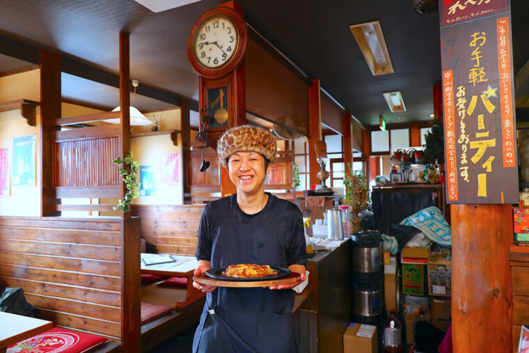 「お腹いっぱい楽しんでいってください ね」と店長の木村大樹さん