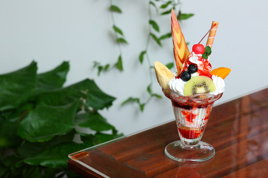 Titto bakka】癒やしの空間でいただくフルーツを散りばめたザ・王道