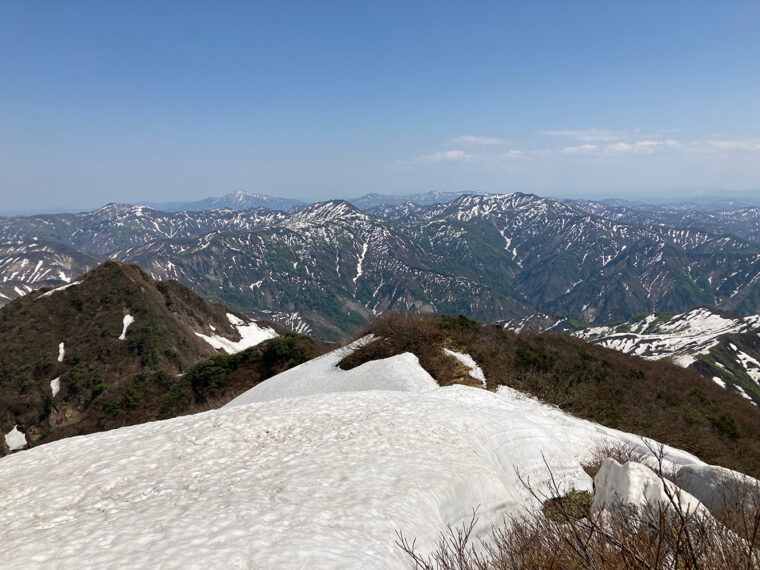 粟ヶ岳山頂からの景色 福島県方面