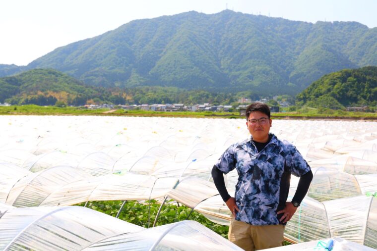 農事組合法人 第四生産組合の浅野さん。弥彦地区の枝豆生産を支える若手のおひとり。