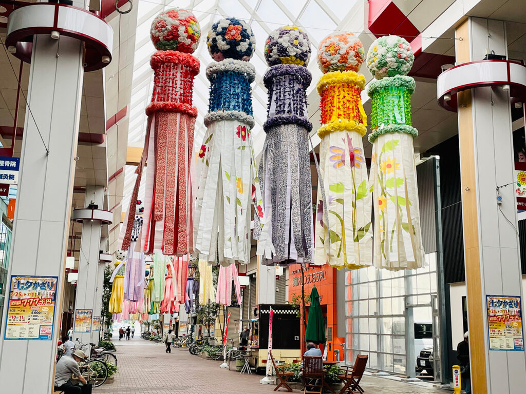 【古町七夕まつり】豪華な七夕飾りは必見。今年はビアガーデン、ステージイベントも！