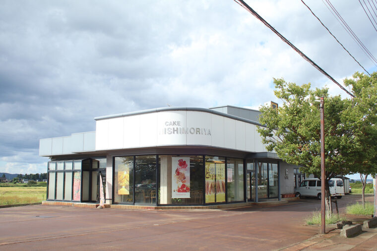 西盛屋 長岡南店は国道8号沿い、長岡市立岡南中学校近くにあります