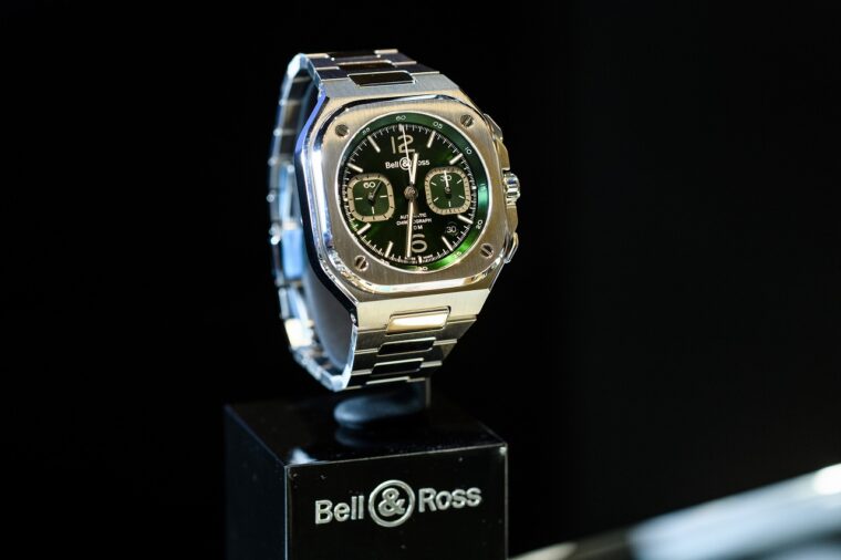 Bell＆RossのBR 05 クロノグリーンスティール（946,000円）