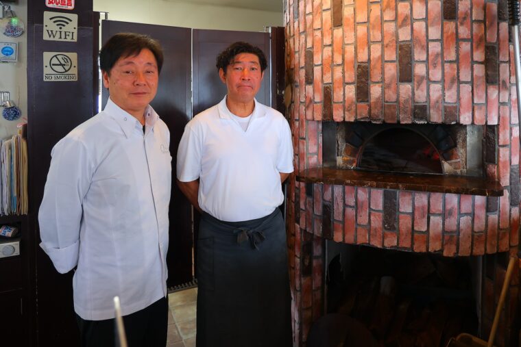 オーナー・鈴木さん（写真左）、ピザ職人の広井さん（写真右）