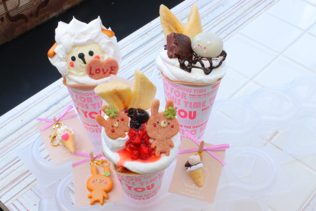 新店・CLOVER market】キャラクターがクレープに！かわいすぎて食べ