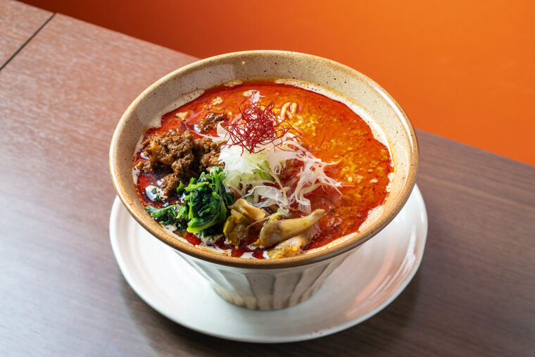 『赤担々麺』（990円）