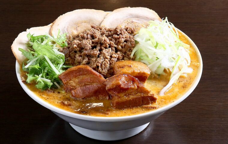 『肉坦々麺』（1,560円）