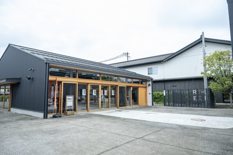 糸魚川駅北広場キターレ