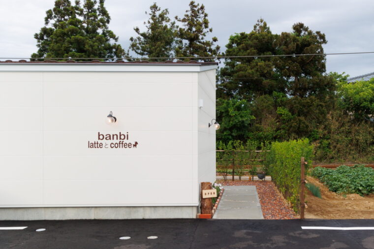 banbi latteとcoffee 外観