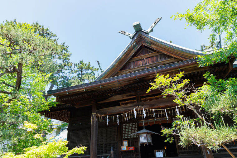 静かな住宅街に鎮座する「新潟のお伊勢さま」として親しまれている