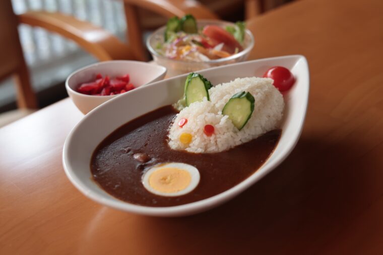 光兎山にちなんだ愛らしい『うさぎカレー』