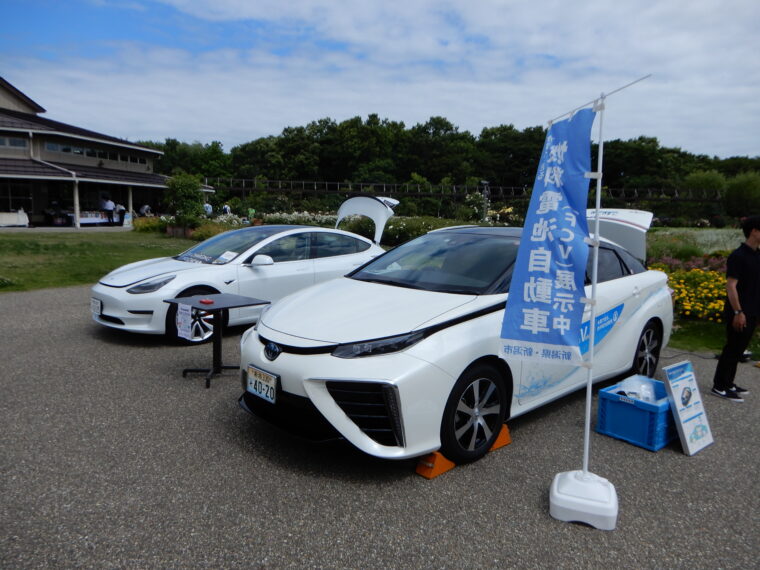 EV・FCV車の展示