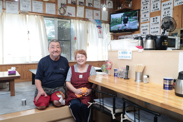 店主の八木弘慈さんと、奥様のチエさん