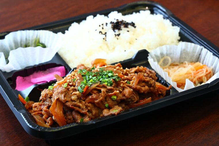 『かりん亭弁当』（918円）