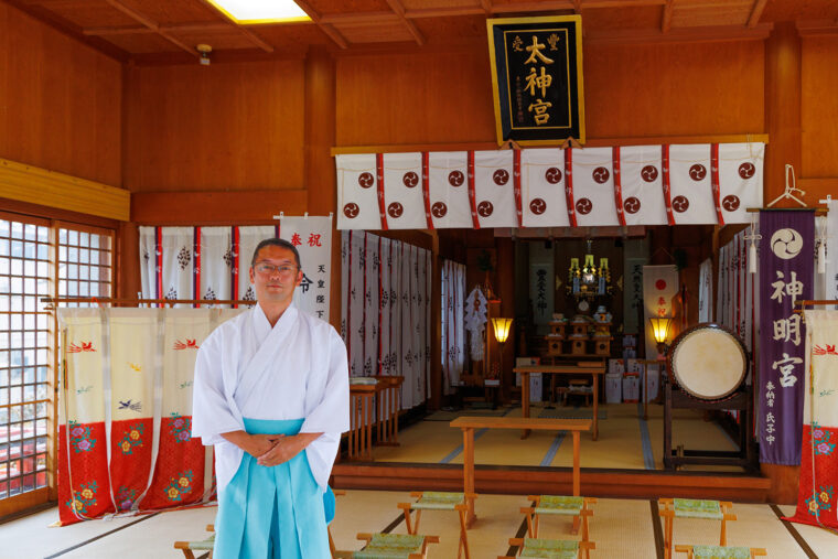 神明宮の禰宜、畠山修一さん