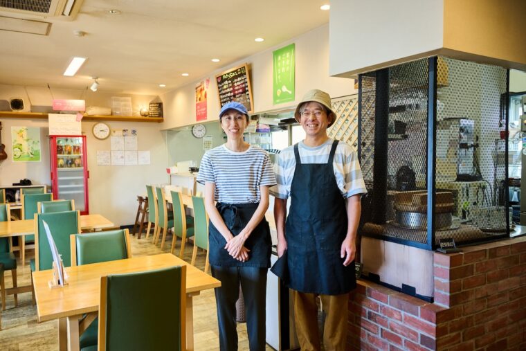 「誰もが安心して食べられる定食の店でありたいんです」と語るのは店主・斉藤さんご夫妻