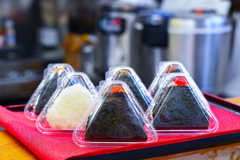 新店・米の駅】清津峡近くのおにぎり専門店で自然が育む魚沼コシヒカリ