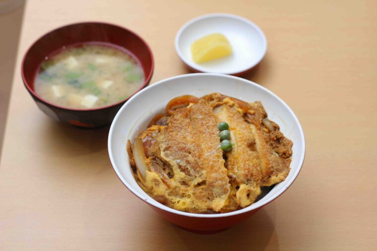 カツ丼も！