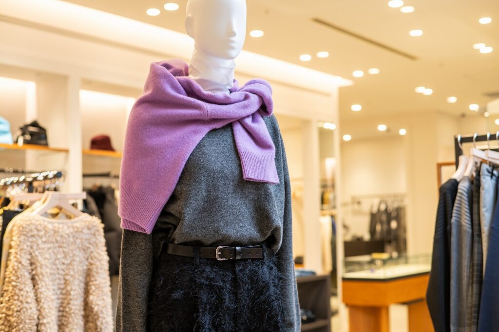 UNITED ARROWS】クリスマスギフトの本命はニット！冬のスタイリングを