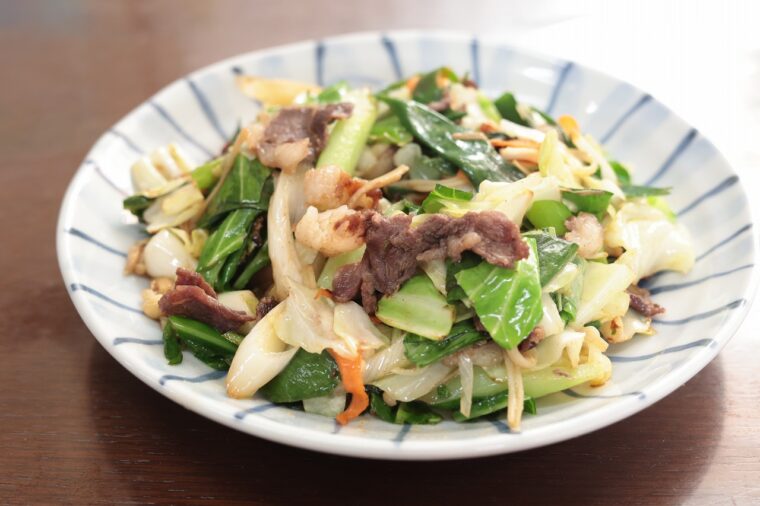 タヌキ肉のジビエ炒め！ コリコリ食感でクセになる味わい！