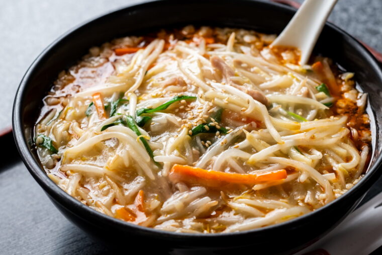 ラーメン・餃子専門店 満里 女池店の『辛サンマーメン』