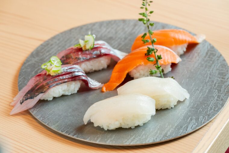 左から 『新潟産生あじ』（418円）、『新潟産ふなべた』 （528円）、『佐渡産銀鮭』（528円）