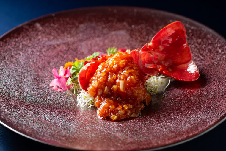 上海蟹の味噌と味わうロブスターのチリソース