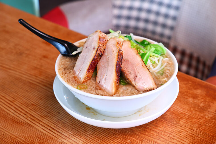 『肉二郎ラーメン』（1,260円）