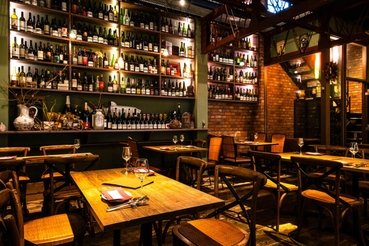 お洒落な佇まいの内装　