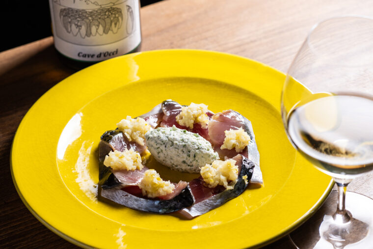 『寒サバのマリネ塩青レモンのコンディマン』（1,210円）、どうぶつシリーズ『ぺんぎん（ケルナー）』（ボトル5,940 円）