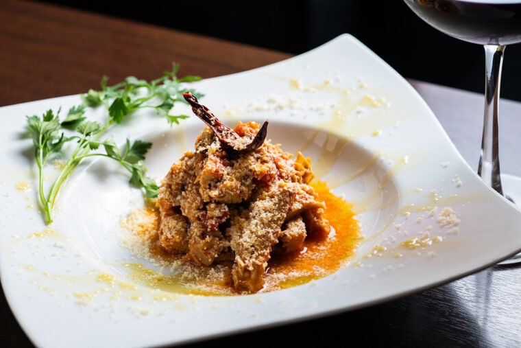 『トリッパのトマト煮』（990円）　