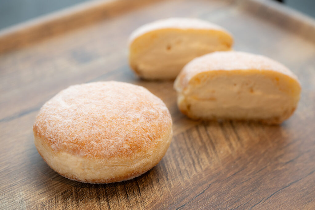 生ハム＆ベーカリー La・Cotte】フワフワな生地に、ひんやり冷たい