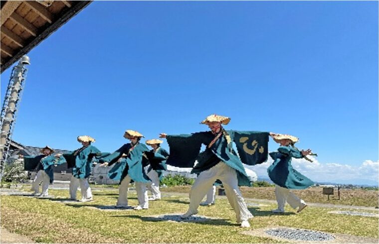 よさこいの披露