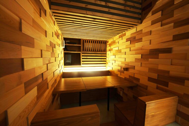 シアタールーム。DVDの持ち込み可能。要予約