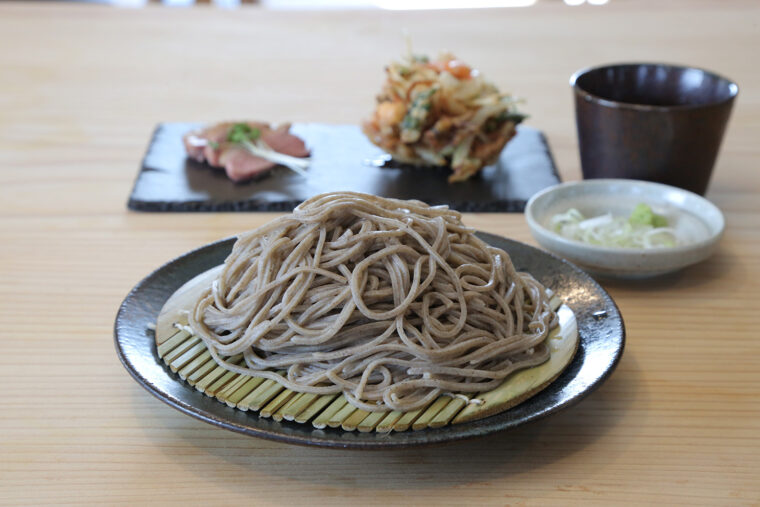 『吹キヌケ蕎麦セット』（1,400円）