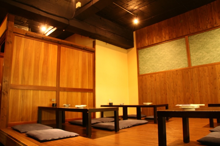 【胡坐屋 agura-ya 古町店】新潟市中央区古町通7-1014 2F　☎︎025-225-2330