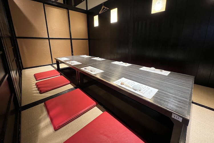 【佐渡の魚と村上牛 長岡釜蔵総本店】長岡市城内町1-611-1 CoCoLo長岡1F　☎︎0258-86-4911