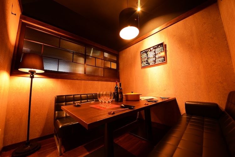 【炭火焼きグリルとワイン ビストロ椿】新潟市中央区花町1981-1　☎︎025-226-7007