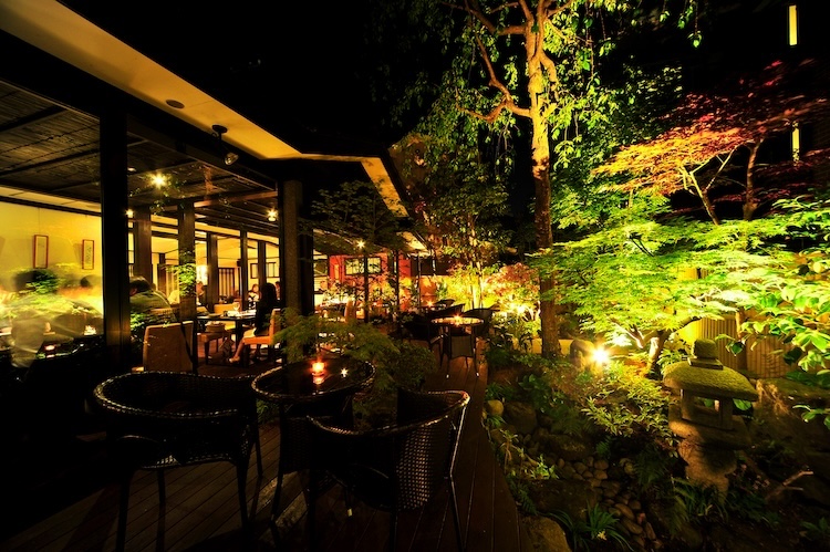 【越後の旬と地酒 いかの墨 けやき通り店】新潟市中央区天神2-137-37　☎︎025-255-0112