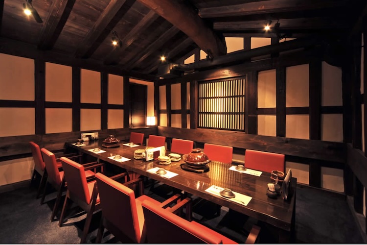 【越佐の旬と美酒 海老の髭】新潟市中央区古町通8-1433-2　☎︎025-210-8507