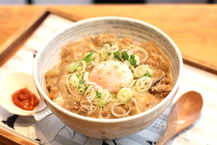 『豚汁丼』（980円）